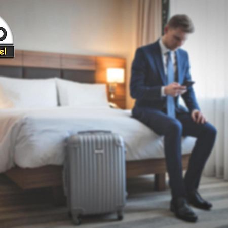 Vinum Hotel Тбилиси Екстериор снимка