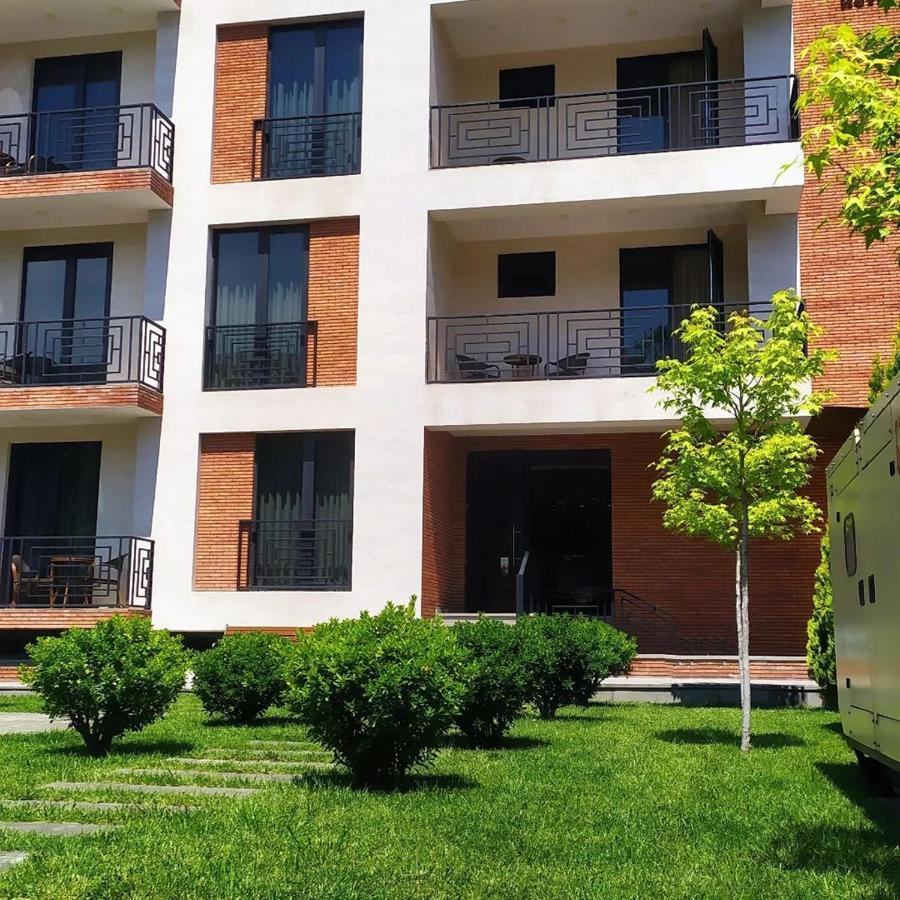 Vinum Hotel Тбилиси Екстериор снимка